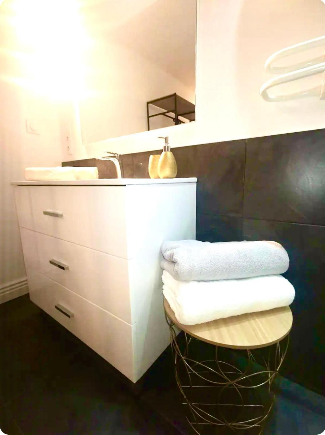 Appart-One Terrasse Jacuzzi Parking Carcassonne Dış mekan fotoğraf